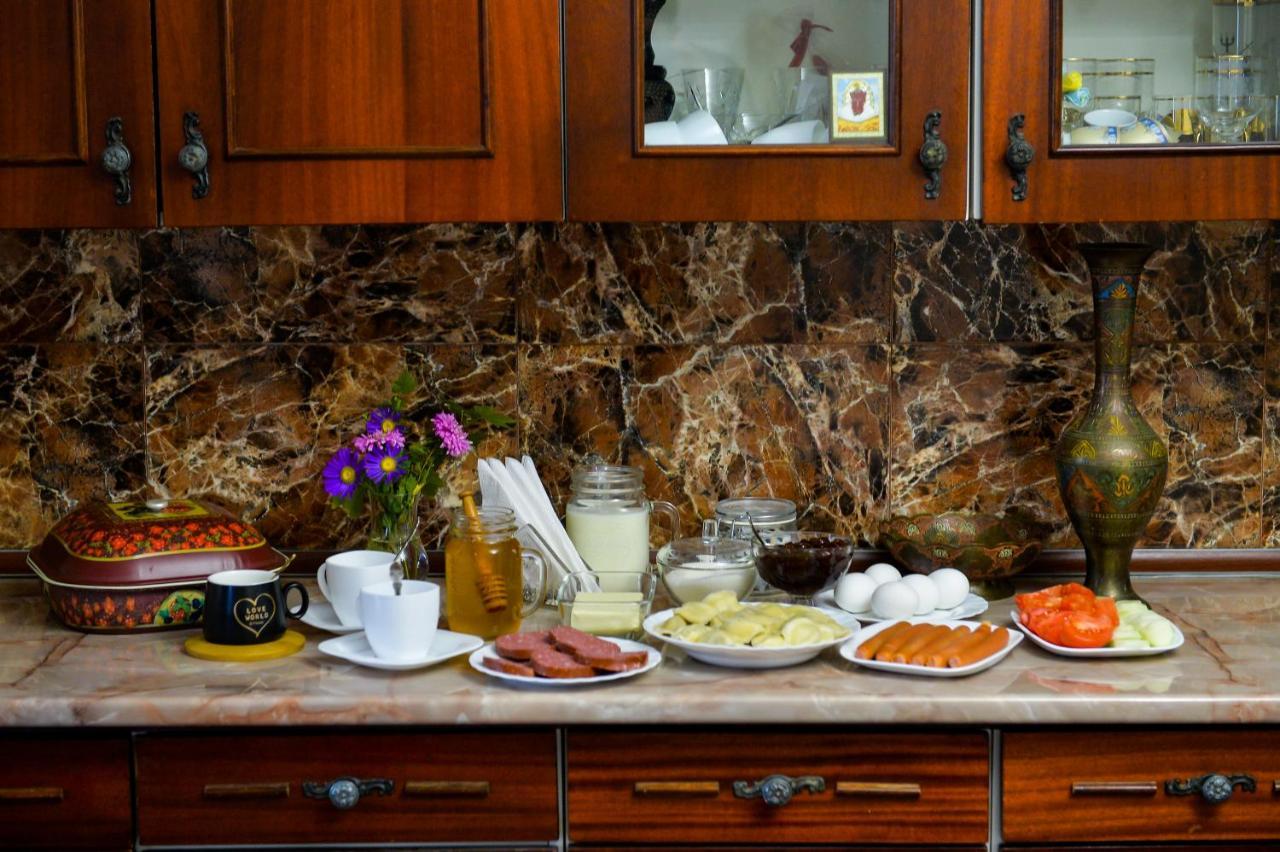 Gold Guest House Κουτάισι Εξωτερικό φωτογραφία