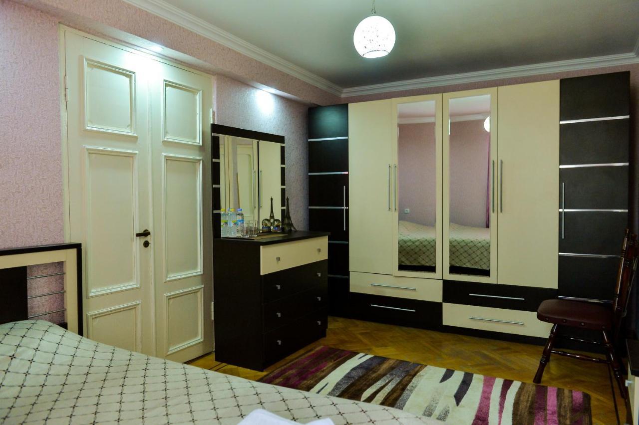 Gold Guest House Κουτάισι Εξωτερικό φωτογραφία