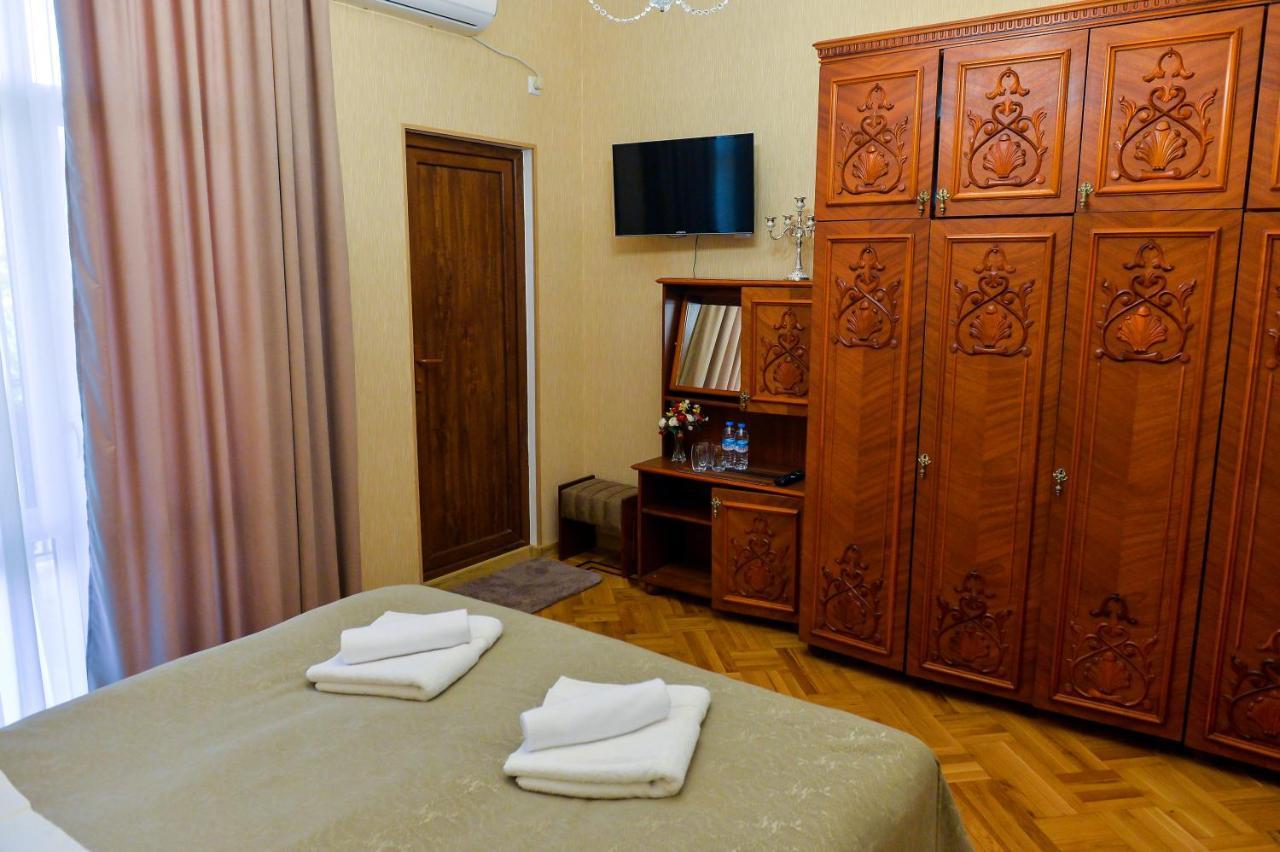 Gold Guest House Κουτάισι Εξωτερικό φωτογραφία